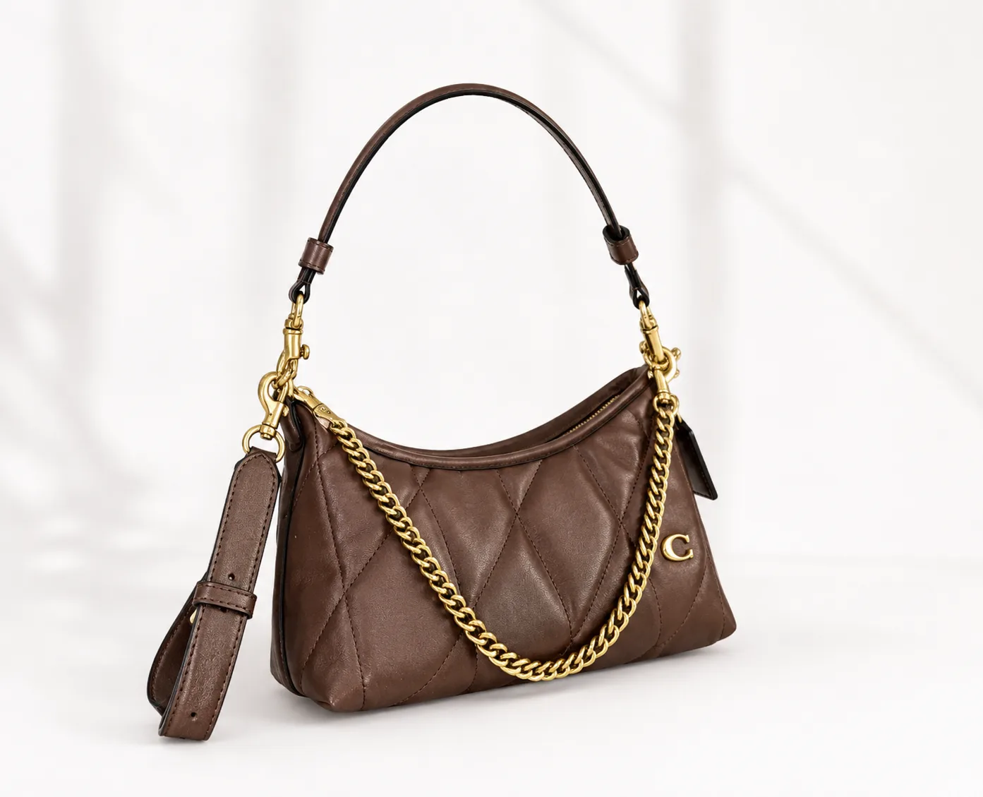 Coach quilted shoulder bag with chain (Soft Tabby/Carmen family)