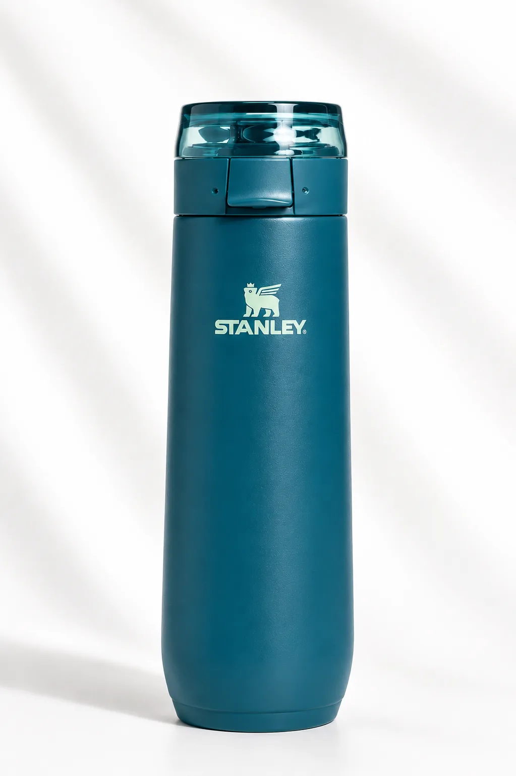 Stanley flip-lock vacuum bottle (AeroLight Transit family) in Lagoon (teal)